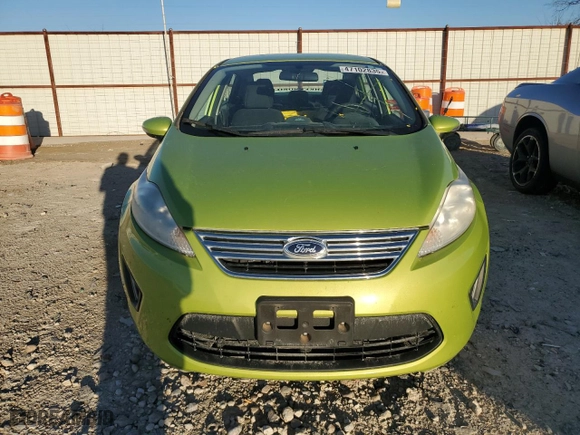 2013 Ford Fiesta SE with VIN 3FADP4BJ3DM144211, listed as a Copart auction lot 47102835 with 86,674 mi miles and Salvage Title. Bid and sale history available at carsss.com. Image 5.