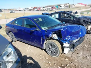 2024 Hyundai Elantra SE z VIN KMHLL4DG3RU848717, wystawiony jako IAAI lot #41942375 z przebiegiem 7 879 mil mil oraz . Historia ofert i sprzedaży dostępna na DreamBid. Obrazek 1.