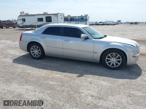 2005 Chrysler 300 with VIN 2C3JA63H05H693522, listed as a IAAI auction lot 41847279 with 162,037 mi miles. Bid and sale history available at carsss.com. Image 13.