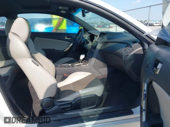 2013 Hyundai Genesis Coupe Premium with VIN KMHHT6KD8DU105294, listed as a IAAI auction lot 42408028 with 148,365 mi miles and . Bid and sale history available at DreamBid. Image 5.