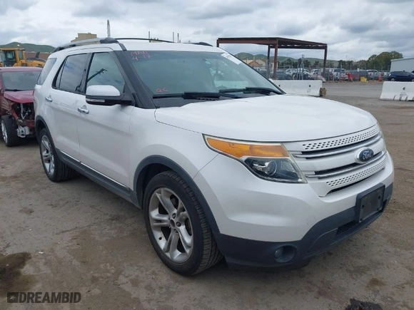 2014 Ford Explorer Limited with VIN 1FM5K8F86EGA64338, listed as a IAAI auction lot 42058403 with 118,981 mi miles. Bid and sale history available at carsss.com. Image 1.