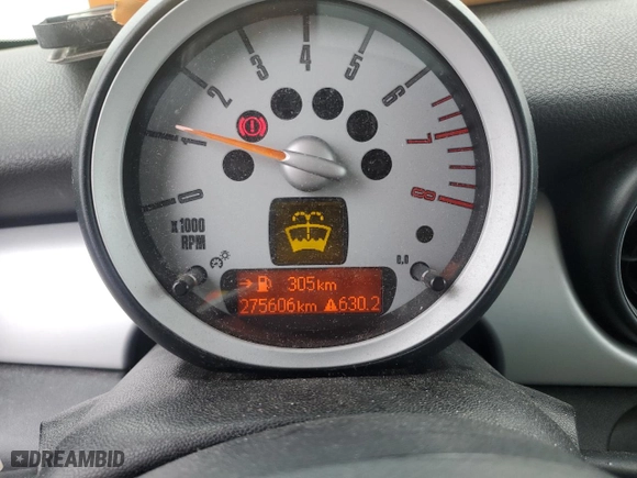 2009 MINI Cooper Hardtop with VIN WMWMF33599TU75504, listed as a Copart auction lot 47488215 with 275,606 mi miles and Salvage Title. Bid and sale history available at carsss.com. Image 9.