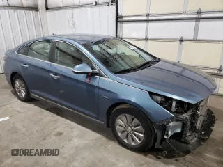 2016 Hyundai Sonata Hybrid SE with VIN KMHE24L15GA037556, listed as a Copart auction lot 80728553 with 90,676 mi miles. Bid and sale history available at carsss.com. Image 4.