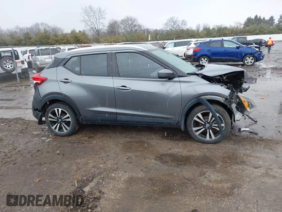 2019 Nissan Kicks S with VIN 3N1CP5CU7KL547182, listed as a IAAI auction lot 41754276 with 53,979 mi miles and . Bid and sale history available at carsss.com. Image 13.