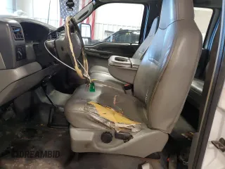 2003 Ford F-250 XL с VIN 1FTNW21LX3ED26694, выставлен на аукционе Copart как лот 85975944 с пробегом 253 392 миль миль и На запчасти • Non repairable. История ставок и продаж доступна на DreamBid. Изображение 7.