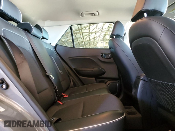 2022 Hyundai Venue SEL with VIN KMHRC8A36NU181204, listed as a Copart auction lot 58923985 with 40,300 mi miles and Salvage title. Bid and sale history available at DreamBid. Image 10.
