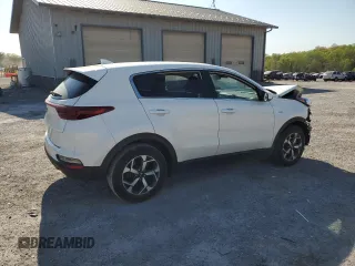 2022 Kia Sportage LX with VIN KNDPMCAC7N7986154, listed as a Copart auction lot 54330745 with 31,408 mi miles and Salvage Title. Bid and sale history available at carsss.com. Image 3.
