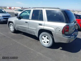2002 Chevrolet TrailBlazer LTZ with VIN 1GNDT13S622388412, listed as a IAAI auction lot 41972546 with 206,473 mi miles. Bid and sale history available at carsss.com. Image 3.