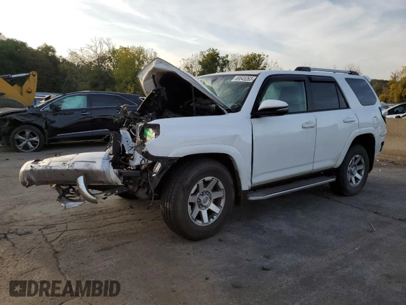 2015 Toyota 4Runner Limited with VIN JTEBU5JRXF5247072, listed as a Copart auction lot 69545263 with Not Provided miles and Salvage Title. Bid and sale history available at carsss.com. Image 1.