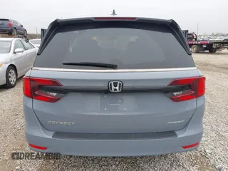 2024 Honda Odyssey Sport z VIN 5FNRL6H78RB048170, wystawiony jako IAAI lot #41958302 z przebiegiem 35 864 mil mil oraz . Historia ofert i sprzedaży dostępna na DreamBid. Obrazek 16.