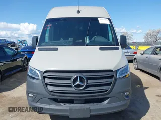2025 Mercedes-Benz Sprinter Cargo with VIN W1Y4KBHY9ST205086, listed as a IAAI auction lot 41922358 with 5,590 mi miles. Bid and sale history available at carsss.com. Image 6.