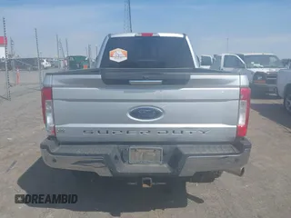 2019 Ford F-250 XL z VIN 1FT7W2B66KEC54893, wystawiony jako IAAI lot #41887418 z przebiegiem 151 950 mil mil oraz . Historia ofert i sprzedaży dostępna na DreamBid. Obrazek 17.