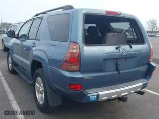 2004 Toyota 4Runner SR5 with VIN JTEBU14R740048334, listed as a IAAI auction lot 42084786 with 244,633 mi miles. Bid and sale history available at carsss.com. Image 3.