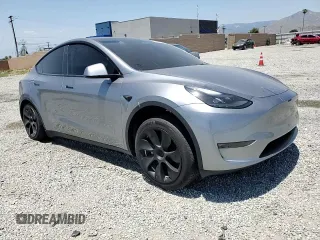 2024 Tesla Model Y Long Range with VIN 7SAYGDEE0RA288420, listed as a Copart auction lot 59159015 with 7,831 mi miles and Salvage title. Bid and sale history available at DreamBid. Image 13.