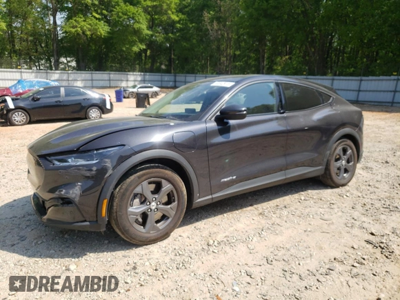 2022 Ford Mustang Mach-E Select z VIN 3FMTK1RM5NMA08890, wystawiony jako Copart lot #53342915 z przebiegiem 45 253 mil mil oraz Szkoda całkowita • Salvage title. Historia ofert i sprzedaży dostępna na DreamBid. Obrazek 1.
