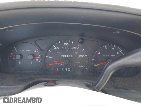 2002 Mercury Sable GS z VIN 1MEFM50U72A624825, wystawiony jako IAAI lot #42463081 z przebiegiem 88 873 mil mil oraz . Historia ofert i sprzedaży dostępna na DreamBid. Obrazek 7.