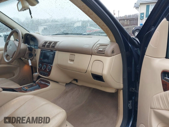 2003 Mercedes-Benz M-Class 3.2L with VIN 4JGAB54EX3A390987, listed as a IAAI auction lot 41482335 with 191,381 mi miles. Bid and sale history available at carsss.com. Image 5.