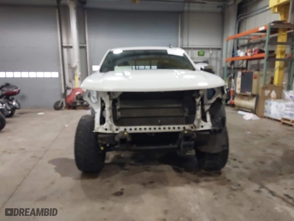 2019 Chevrolet Silverado 1500 LT with VIN 1GCRYDED6KZ267452, listed as a IAAI auction lot 41211816 with 90,803 mi miles. Bid and sale history available at carsss.com. Image 13.