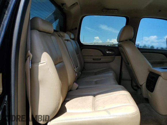 2011 Chevrolet Avalanche LT with VIN 3GNMCFE07BG166901, listed as a Copart auction lot 61734405 with 269,796 mi miles and Salvage title. Bid and sale history available at DreamBid. Image 10.