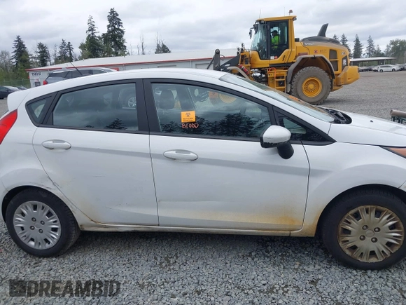 2016 Ford Fiesta S z VIN 3FADP4TJ8GM193620, wystawiony jako IAAI lot #42131839 z przebiegiem 155 664 mil mil oraz . Historia ofert i sprzedaży dostępna na DreamBid. Obrazek 14.
