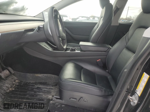 2021 Tesla Model Y Standard Range z VIN 5YJYGDED3MF120514, wystawiony jako Copart lot #46156775 z przebiegiem 93 470 mil mil oraz Szkoda całkowita • Salvage title. Historia ofert i sprzedaży dostępna na DreamBid. Obrazek 7.