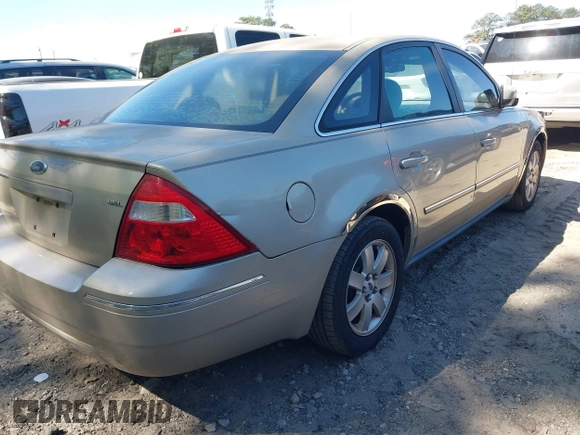 2006 Ford Five Hundred SEL with VIN 1FAFP24126G117587, listed as a IAAI auction lot 42058825 with 183,380 mi miles. Bid and sale history available at carsss.com. Image 4.