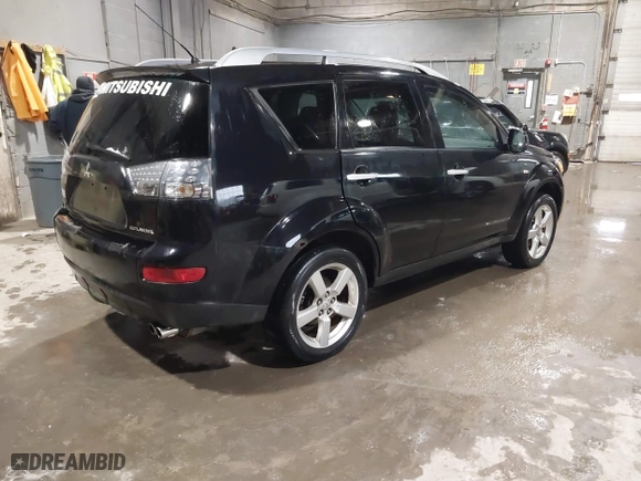 2008 Mitsubishi Outlander XLS with VIN JA4MT41XX8Z008202, listed as a IAAI auction lot 41680309 with 193,755 mi miles. Bid and sale history available at carsss.com. Image 4.