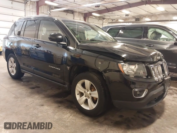 2015 Jeep Compass Latitude with VIN 1C4NJDEBXFD304409, listed as a IAAI auction lot 41629121 with 123,486 mi miles. Bid and sale history available at carsss.com. Image 1.