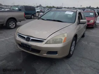 2006 Honda Accord Sdn LX with VIN 1HGCM56456A183960, listed as a IAAI auction lot 42028872 with 201,830 mi miles. Bid and sale history available at carsss.com. Image 2.
