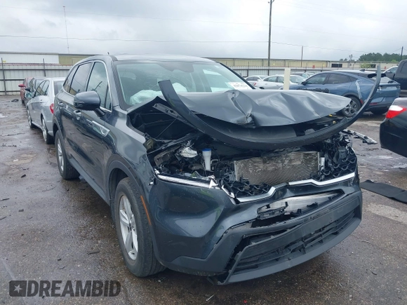 2022 Kia Sorento LX with VIN 5XYRG4LC8NG116399, listed as a IAAI auction lot 42074234 with 58,217 mi miles and . Bid and sale history available at DreamBid. Image 1.