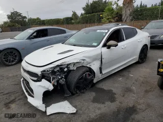2023 Kia Stinger GT2 with VIN KNAE55LC3P6126092, listed as a Copart auction lot 71681214 with 32,888 mi miles and Salvage Title. Bid and sale history available at carsss.com. Image 1.