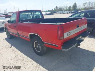 1994 Chevrolet C/K 2500 with VIN 1GCFC24KXRE116072, listed as a IAAI auction lot 42109439 with 212,142 mi miles. Bid and sale history available at carsss.com. Image 3.