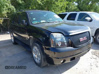 2007 GMC Yukon SLE z VIN 1GKFC13047R155695, wystawiony jako IAAI lot #42715919 z przebiegiem Nie podano mil oraz . Historia ofert i sprzedaży dostępna na DreamBid. Obrazek 1.