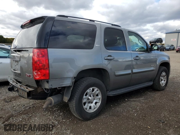 2007 GMC Yukon SLT with VIN 1GKFK13097J111371, listed as a Copart auction lot 75173914 with 223,500 mi miles and Salvage Title. Bid and sale history available at carsss.com. Image 3.
