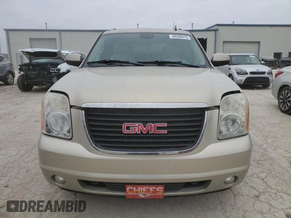 2007 GMC Yukon SLT with VIN 1GKFK13097R274362, listed as a Copart auction lot 44546475 with 224,044 mi miles and Salvage Title. Bid and sale history available at carsss.com. Image 5.