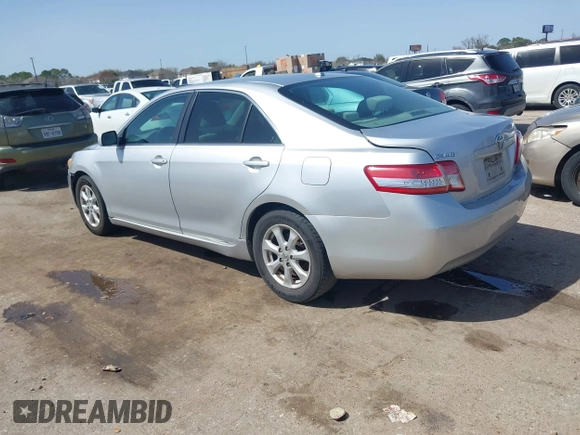 2011 Toyota Camry LE z VIN 4T4BF3EK6BR154387, wystawiony jako IAAI lot #41725062 z przebiegiem 165 211 mil mil oraz . Historia ofert i sprzedaży dostępna na DreamBid. Obrazek 3.