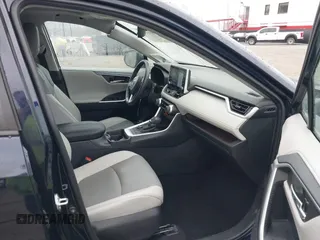 2020 Toyota RAV4 Hybrid Limited with VIN 4T3DWRFV1LU005327, listed as a IAAI auction lot 41886432 with 13,107 mi miles. Bid and sale history available at carsss.com. Image 5.