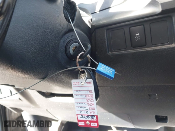 2014 Toyota Tundra 4WD Truck SR with VIN 5TFUM5F17EX051674, listed as a IAAI auction lot 41296906 with 140,782 mi miles. Bid and sale history available at carsss.com. Image 11.