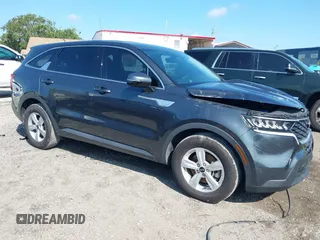 2021 Kia Sorento LX with VIN 5XYRG4LCXMG050078, listed as a IAAI auction lot 42377955 with 98,754 mi miles and . Bid and sale history available at DreamBid. Image 1.