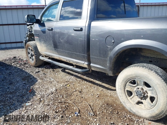 2018 Ram 2500 Big Horn with VIN 3C6UR5DLXJG341371, listed as a IAAI auction lot 41371836 with 197,924 mi miles. Bid and sale history available at carsss.com. Image 15.