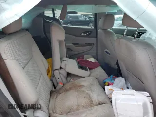2017 GMC Acadia SLE z VIN 1GKKNLLA9HZ167808, wystawiony jako Copart lot #58584555 z przebiegiem 179 948 mil mil oraz Szkoda całkowita • Salvage title. Historia ofert i sprzedaży dostępna na DreamBid. Obrazek 11.