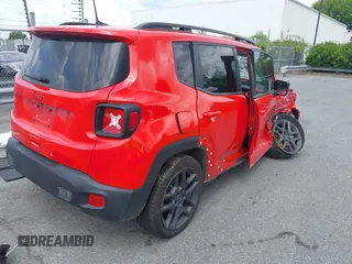 2022 Jeep Renegade Latitude with VIN ZACNJDB16NPN82636, listed as a IAAI auction lot 42501579 with 62,382 mi miles and . Bid and sale history available at DreamBid. Image 4.