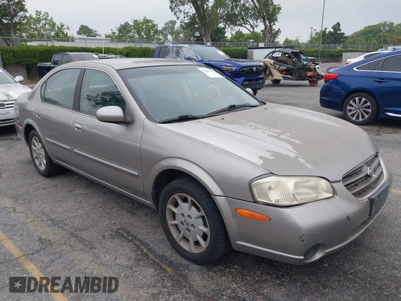 2000 Nissan Maxima GXE z VIN JN1CA31D0YT754624, wystawiony jako IAAI lot #42299290 z przebiegiem 81 958 mil mil oraz . Historia ofert i sprzedaży dostępna na DreamBid. Obrazek 1.