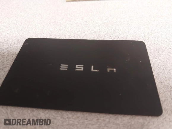 2020 Tesla Model Y Long Range z VIN 5YJYGDEE5LF041935, wystawiony jako IAAI lot #42369750 z przebiegiem 79 540 mil mil oraz . Historia ofert i sprzedaży dostępna na DreamBid. Obrazek 11.