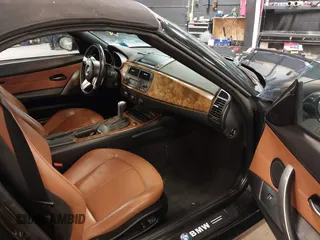 2008 BMW Z4 3.0si with VIN 4USBU53528LX04769, listed as a IAAI auction lot 42039757 with 113,500 mi miles and . Bid and sale history available at DreamBid. Image 5.