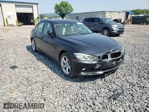 2015 BMW 3 Series 328i xDrive с VIN WBA3B5G56FNS14988, выставлен на аукционе Copart как лот 60500875 с пробегом 136 334 миль миль и Списание • Salvage title. История ставок и продаж доступна на DreamBid. Изображение 13.