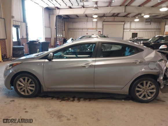 2015 Hyundai Elantra Limited with VIN 5NPDH4AE4FH621474, listed as a IAAI auction lot 40974290 with 132,533 mi miles. Bid and sale history available at carsss.com. Image 14.