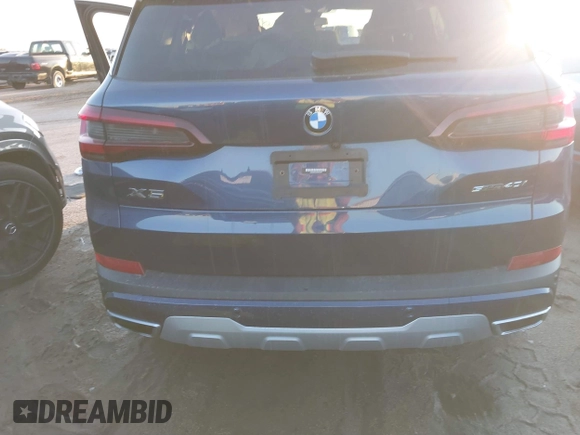 2021 BMW X5 sDrive40i with VIN 5UXCR4C01M9F02587, listed as a IAAI auction lot 41111144 with 23,844 mi miles. Bid and sale history available at carsss.com. Image 16.