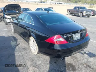 2009 Mercedes-Benz CLS-Class 5.5L with VIN WDDDJ72X99A144208, listed as a IAAI auction lot 41445130 with 189,398 mi miles. Bid and sale history available at carsss.com. Image 3.