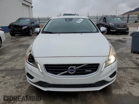 2012 Volvo S60 T6 with VIN YV1902FH5C2111761, listed as a Copart auction lot 48595905 with 195,803 mi miles and Salvage Title. Bid and sale history available at carsss.com. Image 5.